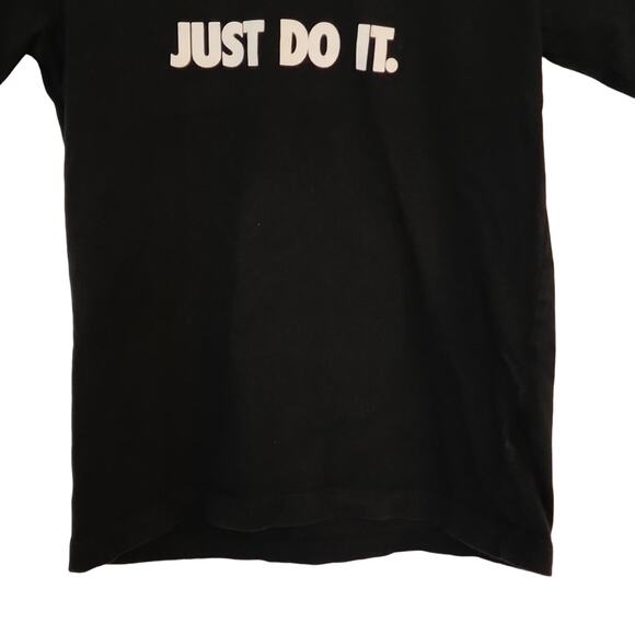 Nike Swoosh Tee, Boys Medium - Picture 3 of 5